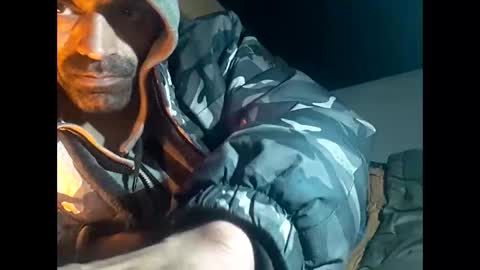 R online show from February 25, 11:54 am