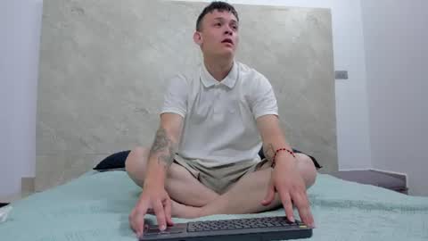 robinlion91 online show from July 22, 3:30 am
