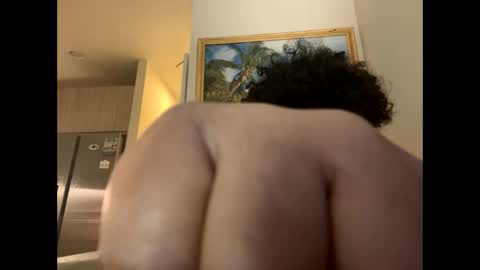 robintheneighbor online show from November 14, 5:42 am