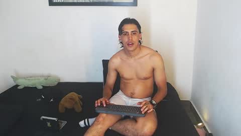 Robisson Zack online show from November 11, 2:47 am