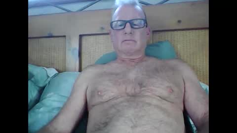 Snapshot of robo0000 chatting on October 6, 2:46 pm robo0000 online show from October 6, 2:46 pm