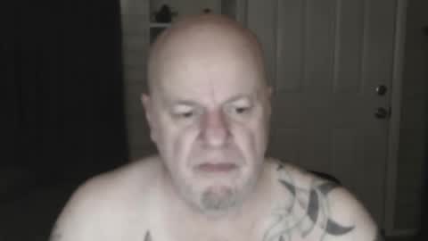 roinaz online show from February 16, 8:00 pm