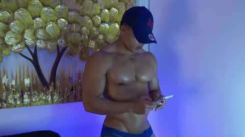 romano_kentt12 online show from March 27, 3:45 am