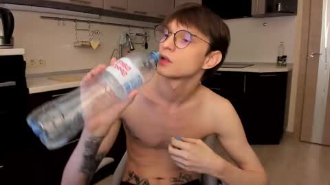 Romeo online show from November 30, 7:59 am