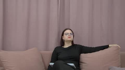 Monica online show from May 13, 10:36 am
