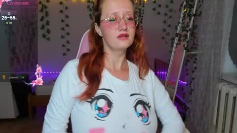 Snapshot of roniya_v chatting on September 18, 2:43 pm Spicy lady Kristy online show from September 18, 2:43 pm