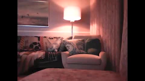 ronvlv online show from October 12, 5:11 am