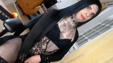 herreraisa offical online show from October 31, 4:46 am