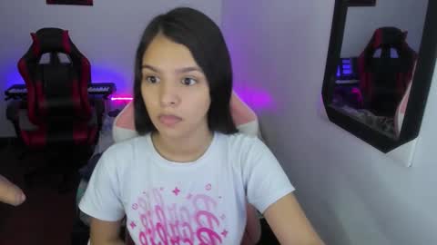  MIA AND PAUL online show from December 2, 7:23 pm