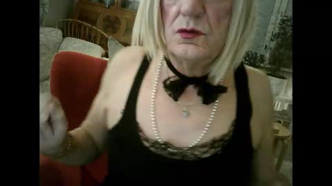 Snapshot of rosa_teevee chatting on March 7, 9:48 pm Tina online show from March 7, 9:48 pm