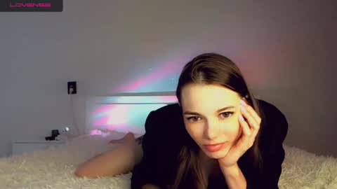 rose__luck online show from February 7, 3:19 pm