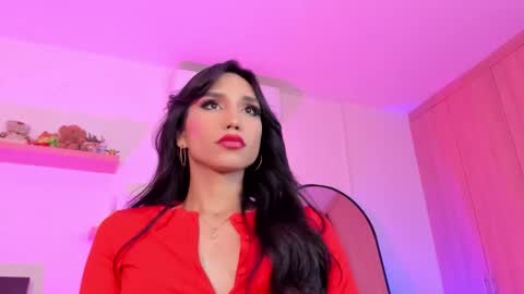 Rose Saenz online show from November 17, 7:49 pm