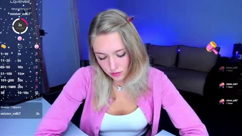 Snapshot of rose_brooks chatting on October 2, 8:51 pm Rose but u can call me princess online show from October 2, 8:51 pm