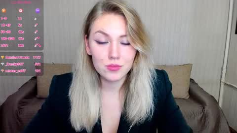 Snapshot of rose_brooks chatting on January 28, 11:07 pm Rose but u can call me princess online show from January 28, 11:07 pm