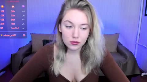 Snapshot of rose_brooks chatting on February 16, 9:27 pm Rose but u can call me princess online show from February 16, 9:27 pm