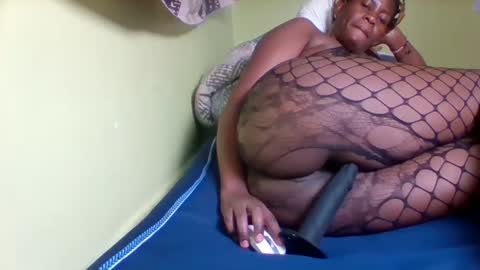 rose_coco online show from October 18, 12:15 am