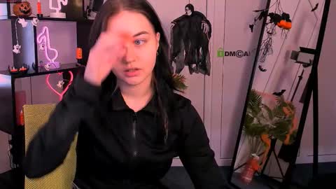 rose online show from November 1, 9:19 am