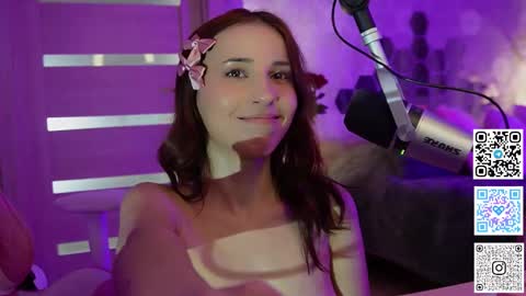 roseess_ online show from March 1, 10:10 pm