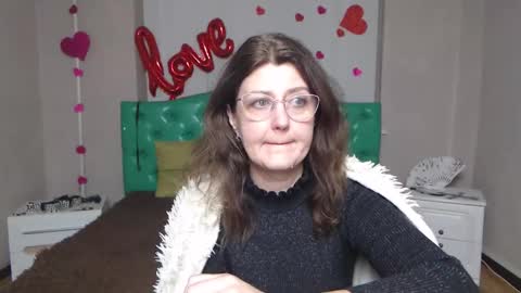 RoseHille online show from February 17, 6:07 pm