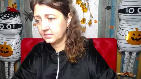 RoseHille online show from November 11, 7:43 am