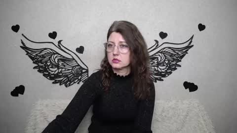 RoseHille online show from March 19, 6:13 pm