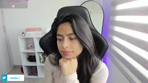 Nat online show from November 9, 3:26 pm