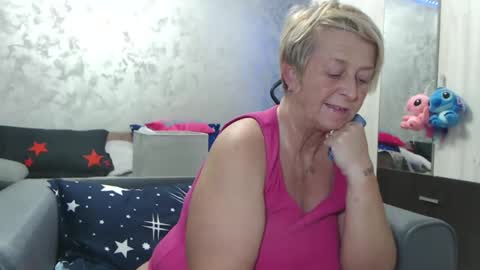 Lovepinklilly online show from March 26, 7:41 pm