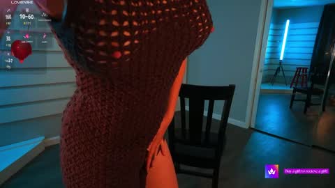 Rosie Bones online show from April 13, 9:19 pm