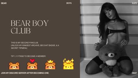 Rosie Bones online show from February 6, 10:56 pm