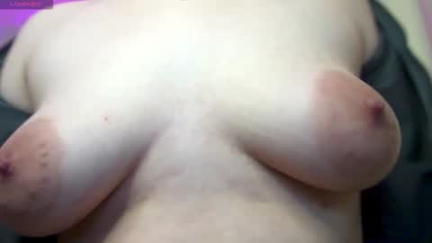 RosieNana online show from March 21, 5:06 pm