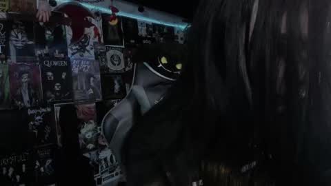 Snapshot of rotten_dreams chatting on September 25, 11:56 pm rot online show from September 25, 11:56 pm