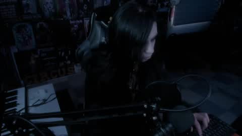 Snapshot of rotten_dreams chatting on February 17, 8:38 pm rot online show from February 17, 8:38 pm