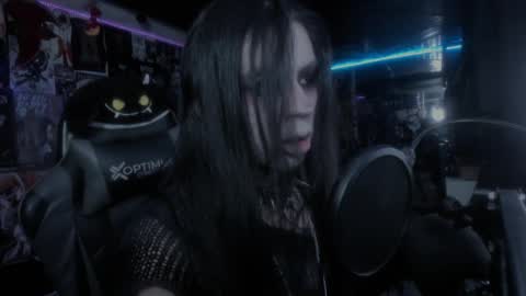 Snapshot of rotten_dreams chatting on February 25, 11:04 pm rot online show from February 25, 11:04 pm