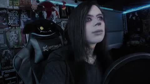 Snapshot of rotten_dreams chatting on September 16, 10:35 pm rot online show from September 16, 10:35 pm