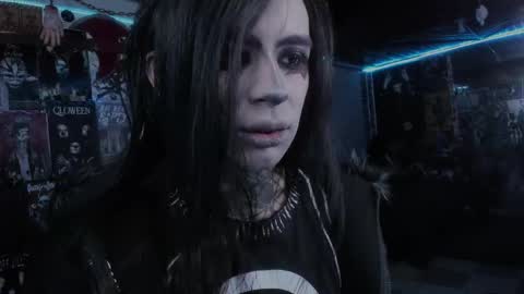 Snapshot of rotten_dreams chatting on September 27, 10:51 pm rot online show from September 27, 10:51 pm