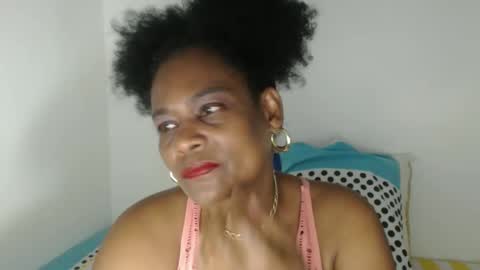 luxa online show from April 5, 2:58 pm