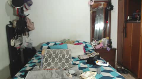 rousse online show from February 15, 2:14 am