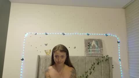roxana8885 online show from March 17, 1:54 am