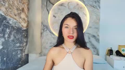 roxanaborns online show from November 3, 8:10 pm