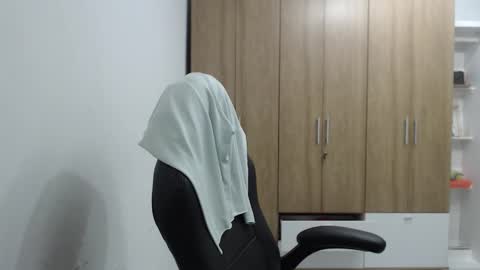 Roxana online show from February 17, 2:32 am