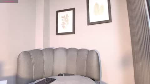  Roxanna  online show from June 18, 9:14 am