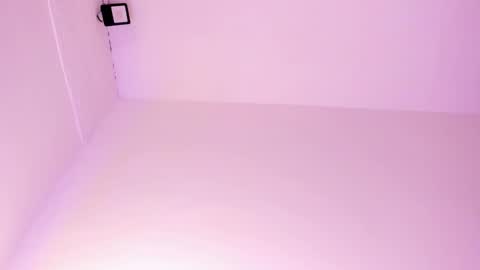 Roxie  online show from March 6, 1:37 am