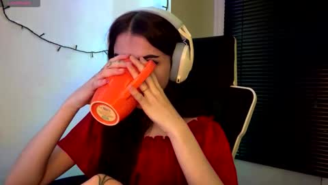 Hana online show from March 8, 5:17 pm