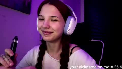 Hana online show from April 18, 7:58 pm