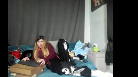 roxihazeleyes online show from December 21, 5:58 am