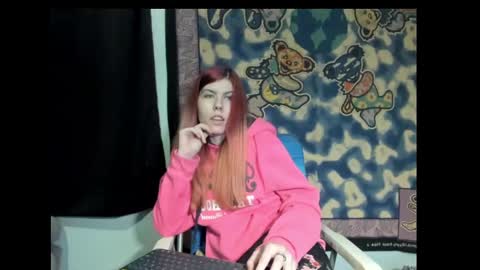 roxihazeleyes online show from March 11, 8:52 am