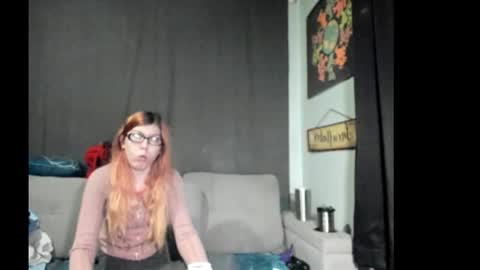 roxihazeleyes online show from October 16, 5:56 pm