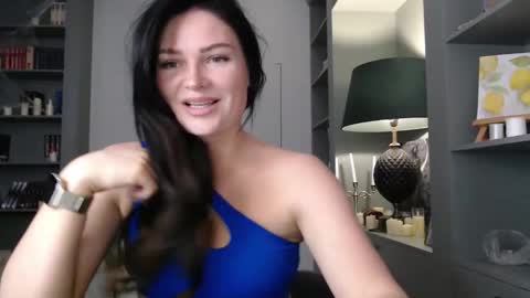 roxxiejet online show from November 19, 7:29 am