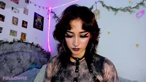 Snapshot of roxxystar_ chatting on March 10, 2:06 am Roxxane online show from March 10, 2:06 am