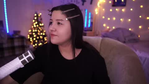 roxysuh online show from March 5, 11:06 am